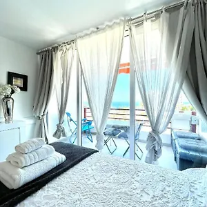 https://sweet-home-deluxe.tenerifehoteles.net